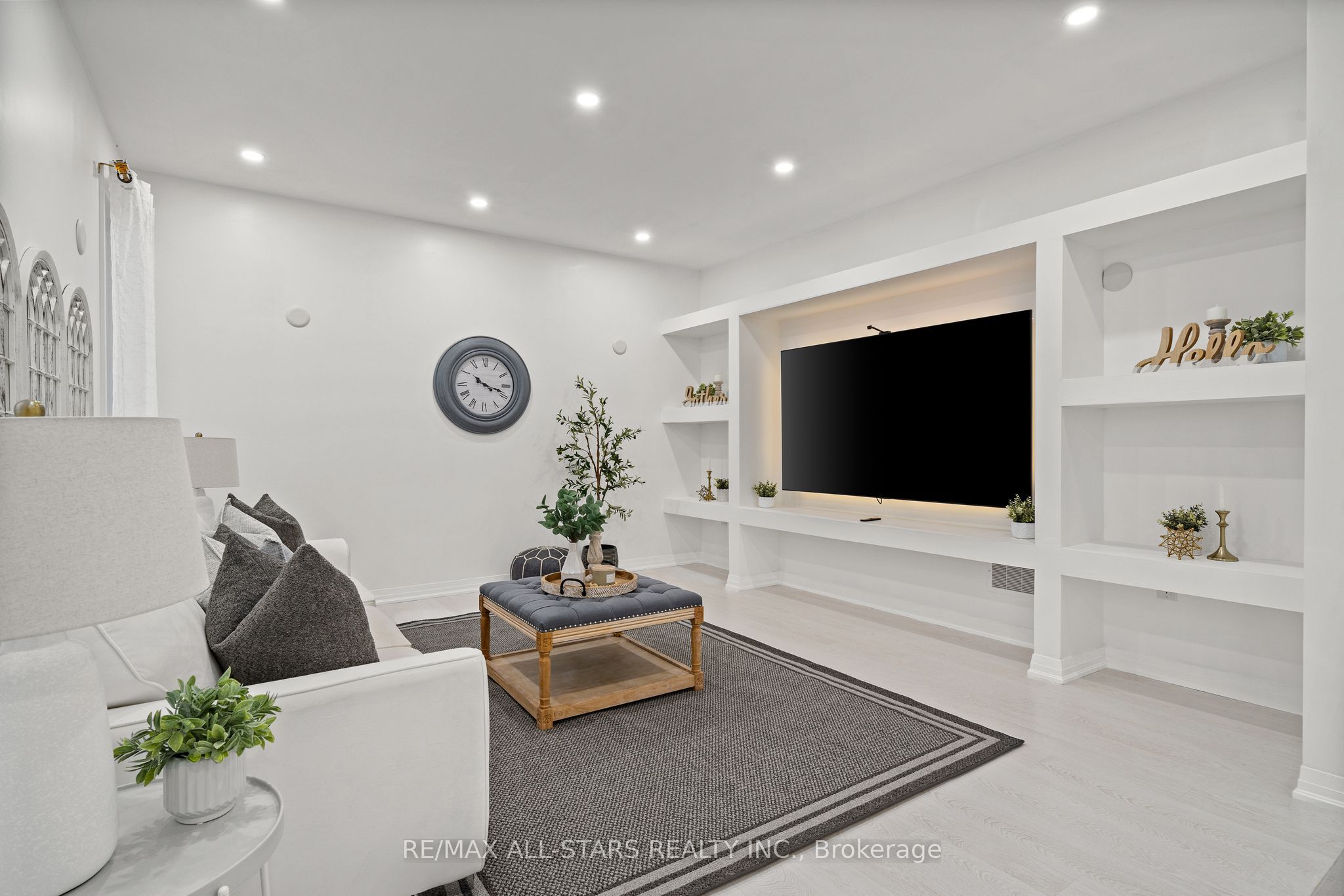 27 Carew Boulevard Property Photo 7