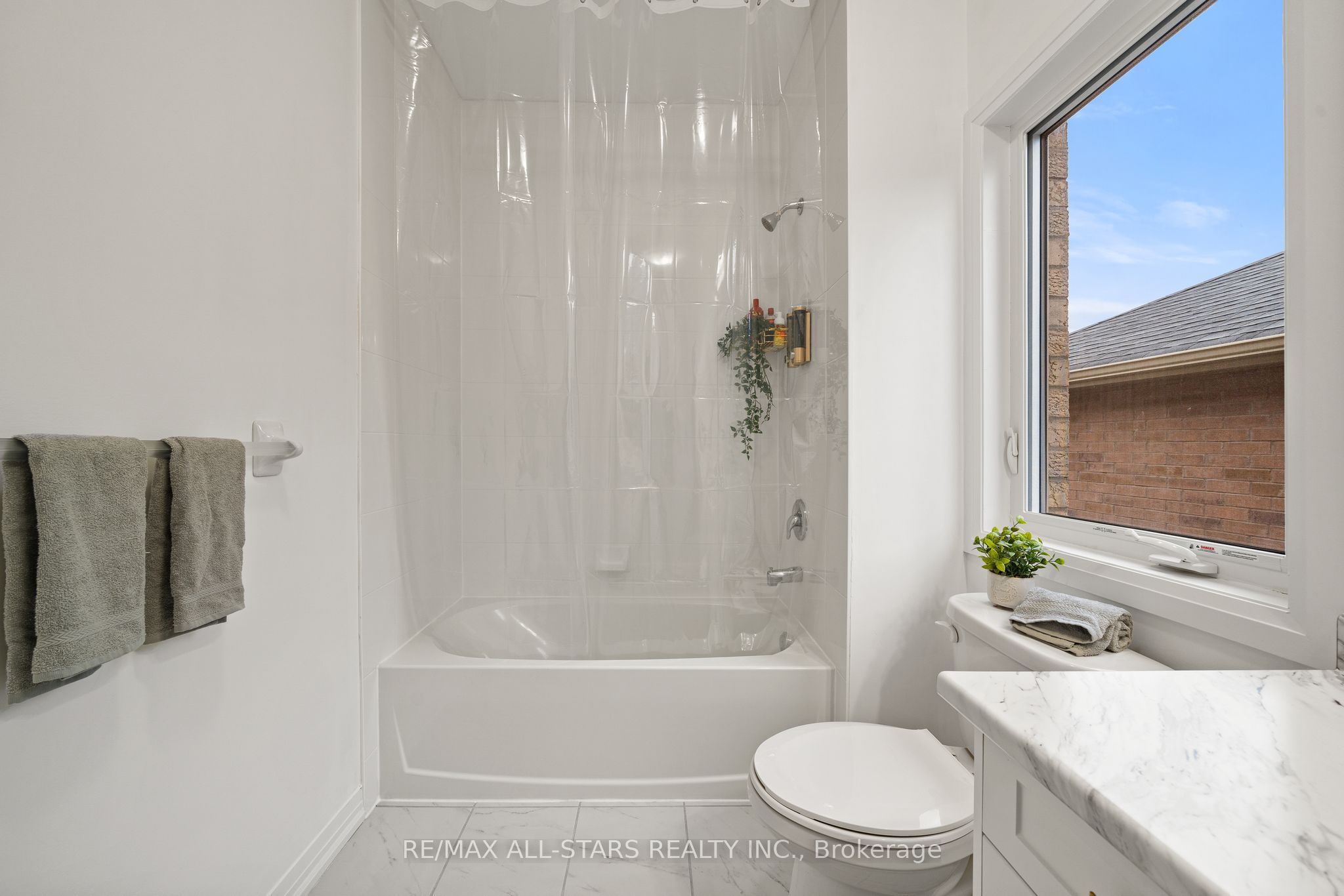 27 Carew Boulevard Property Photo 24