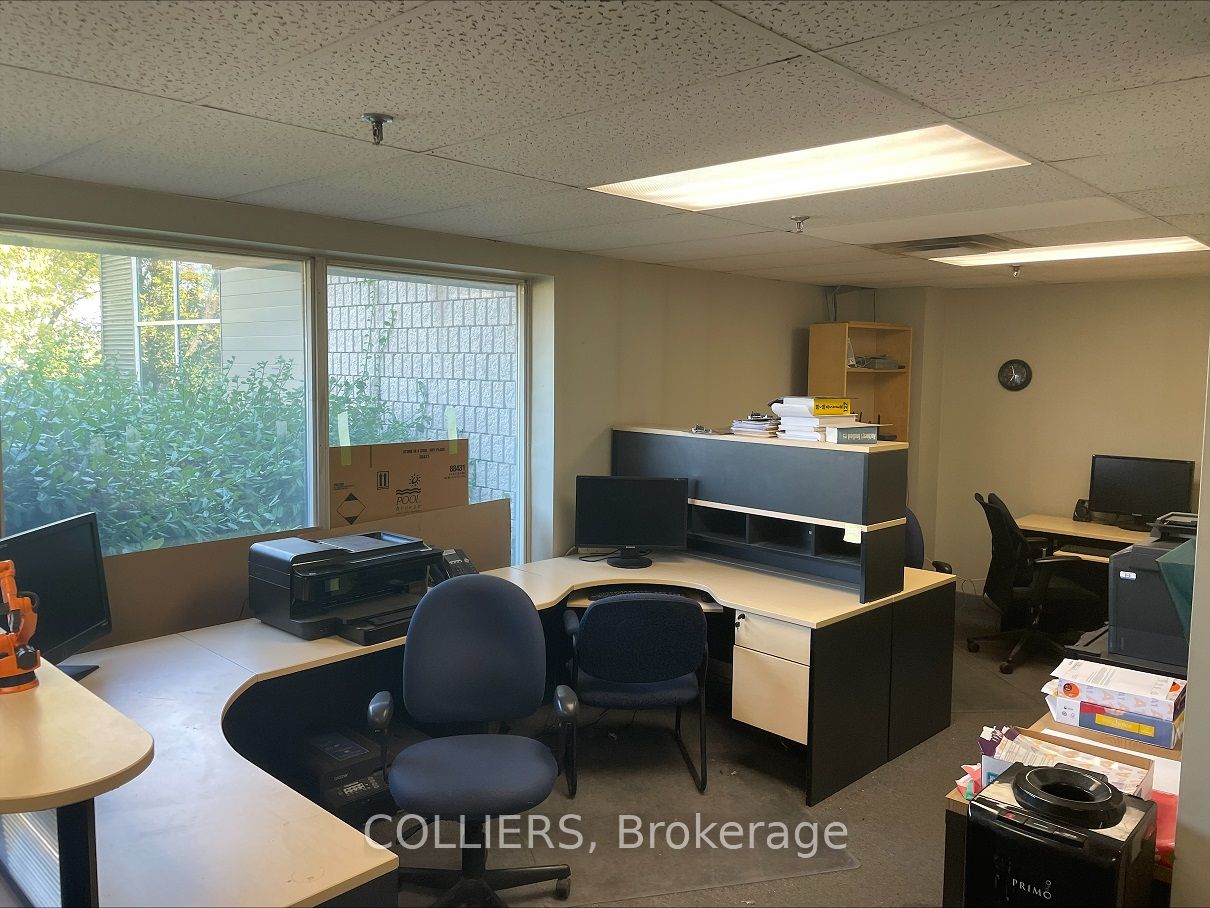 #2 - 1330 Sandhill Drive Property Photo 8