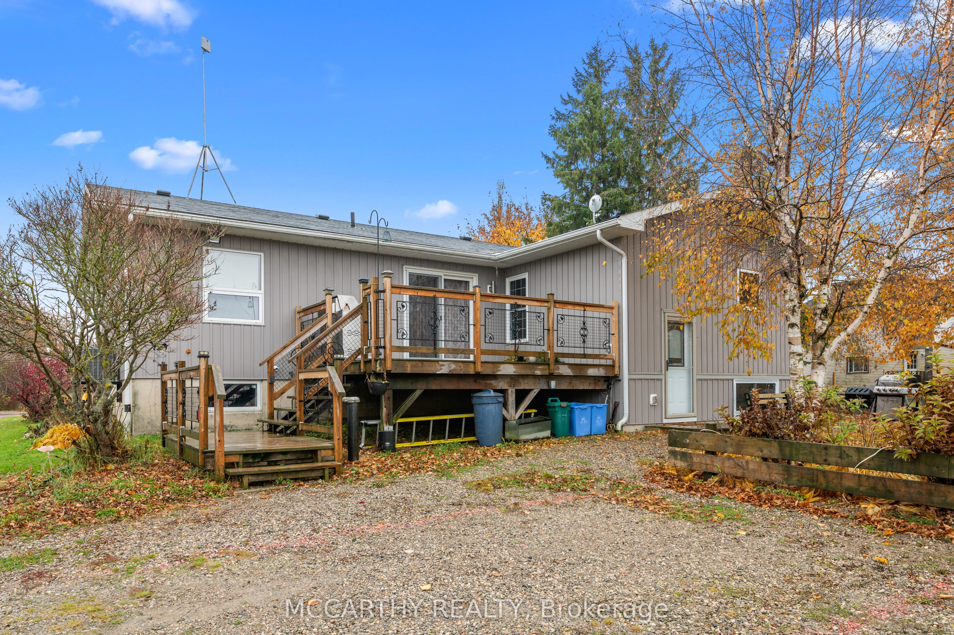 682427 260 Sideroad Property Photo 4