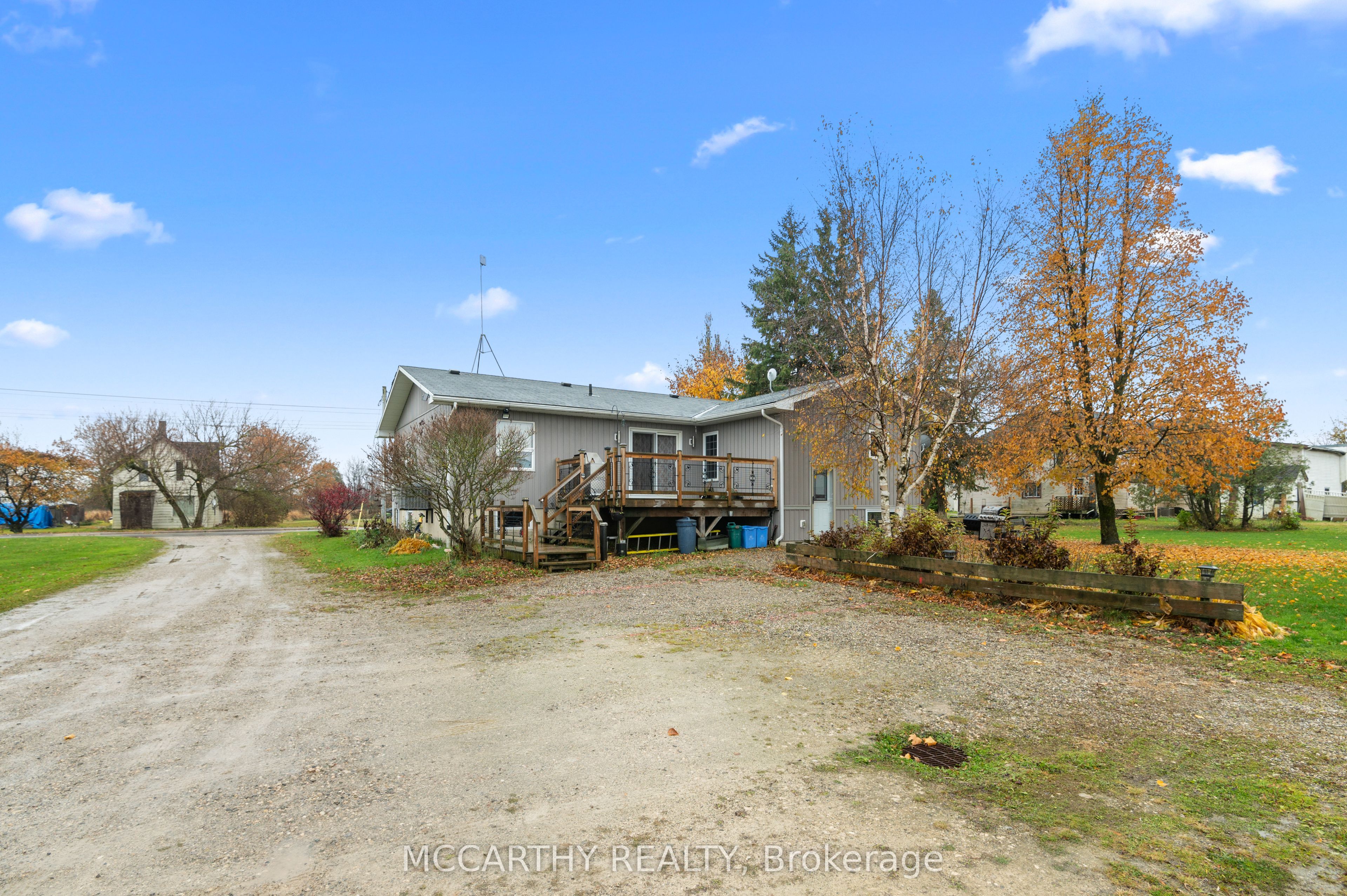682427 260 Sideroad Property Photo 5
