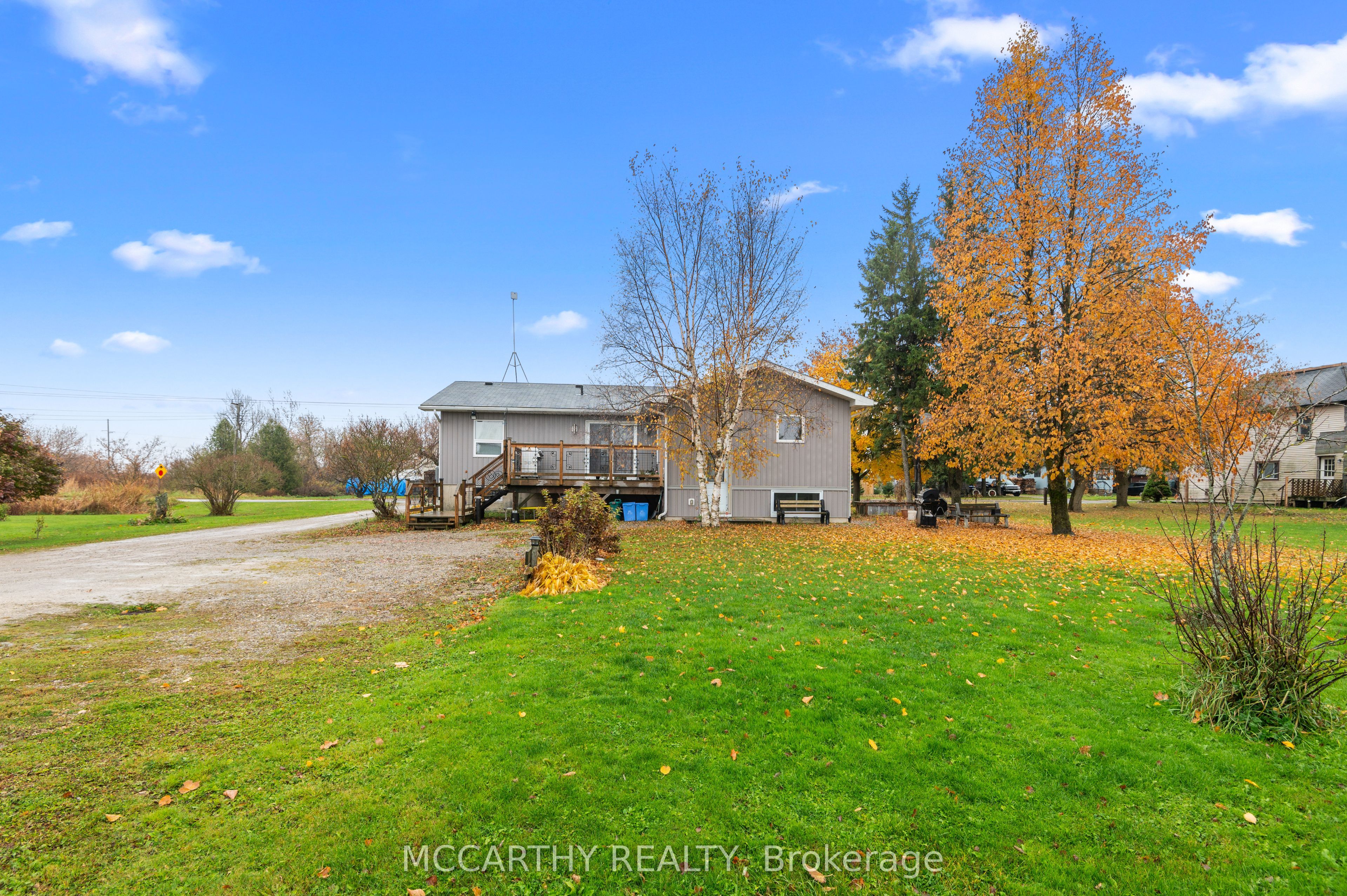 682427 260 Sideroad Property Photo 6