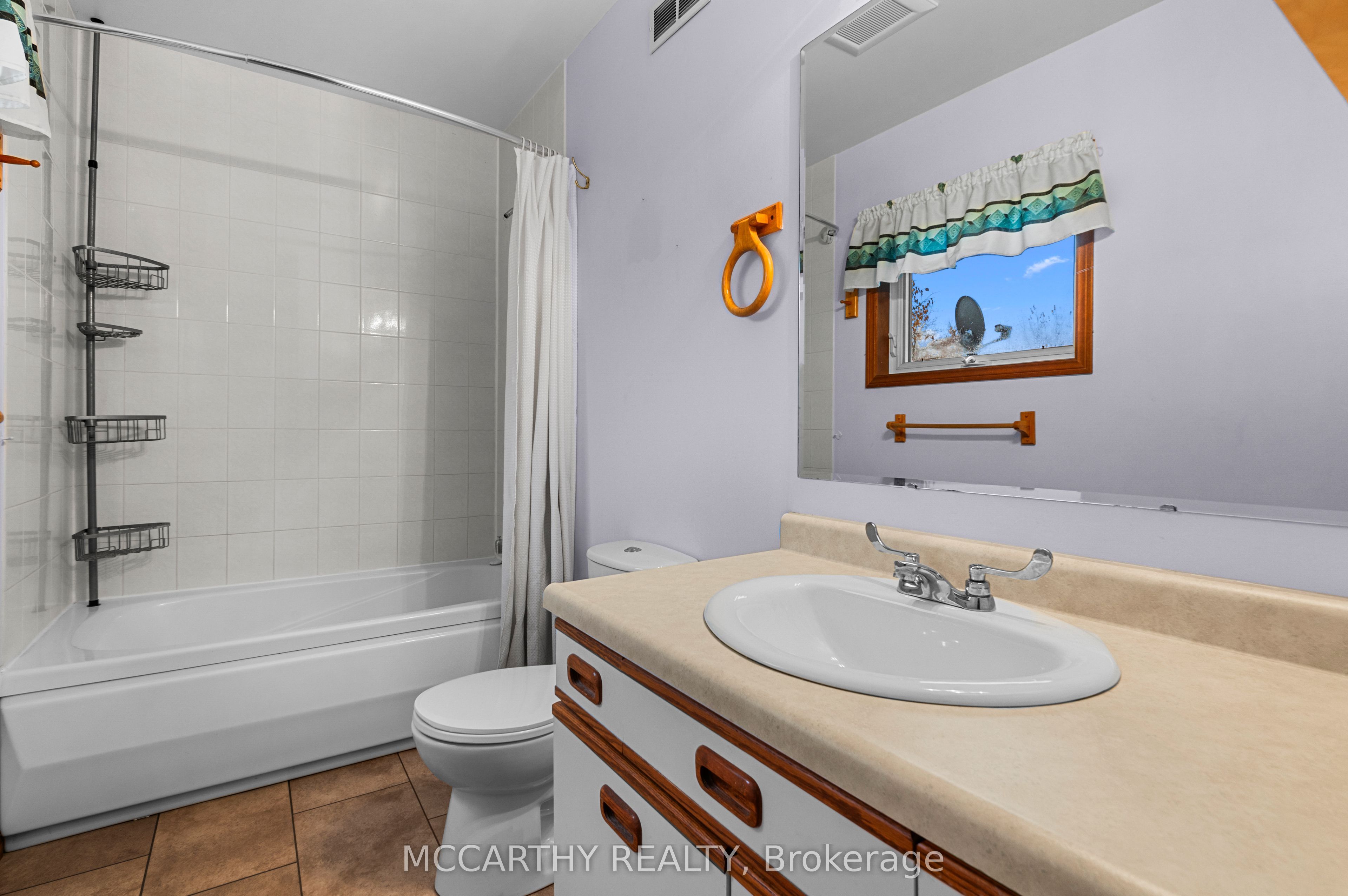 682427 260 Sideroad Property Photo 25