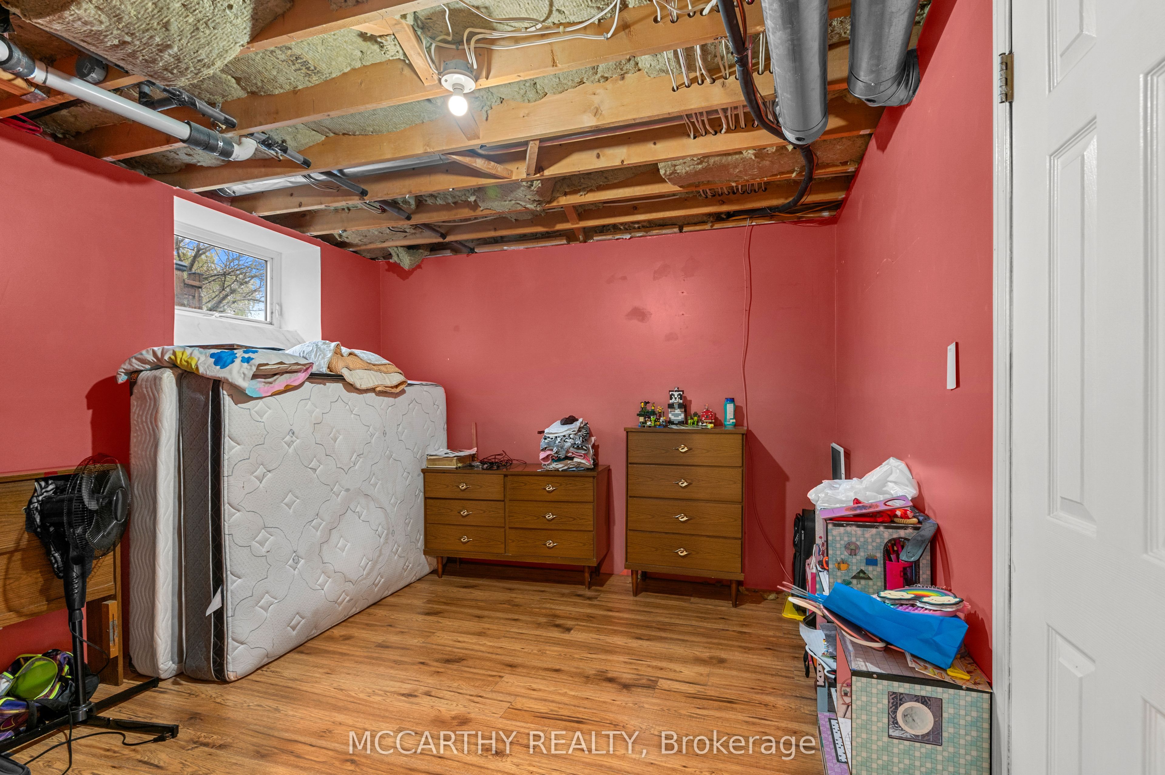 682427 260 Sideroad Property Photo 41