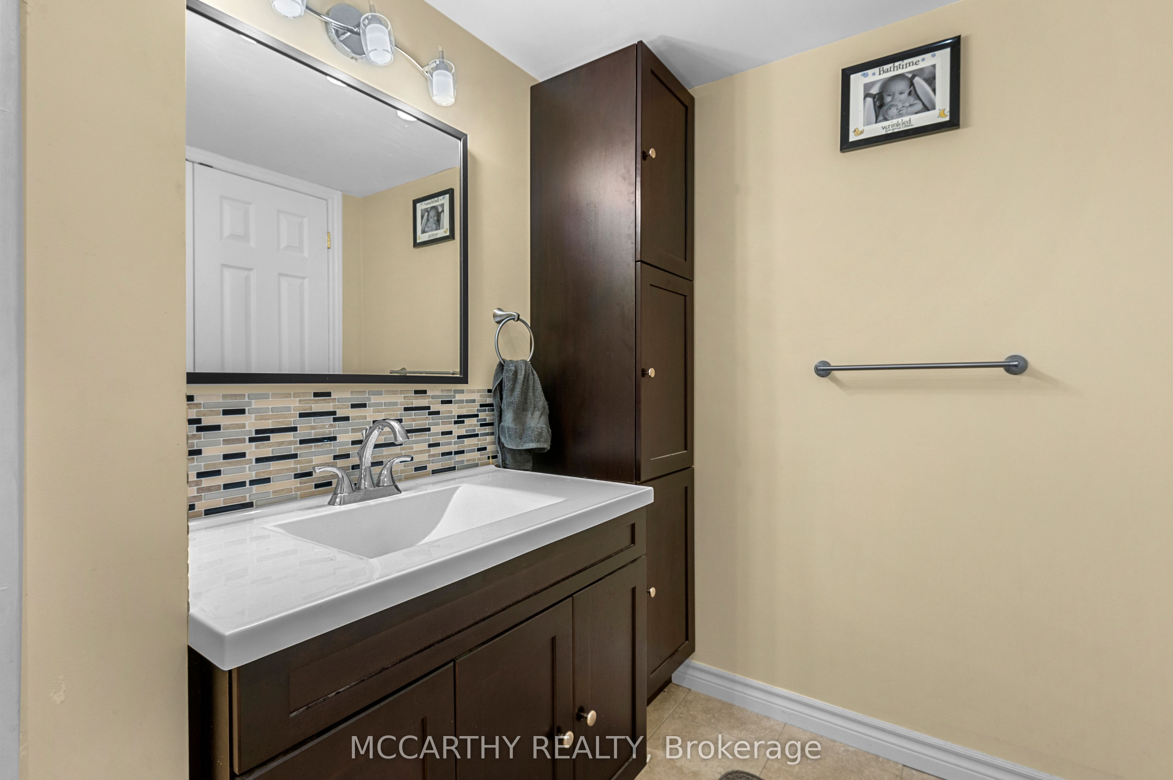 682427 260 Sideroad Property Photo 43