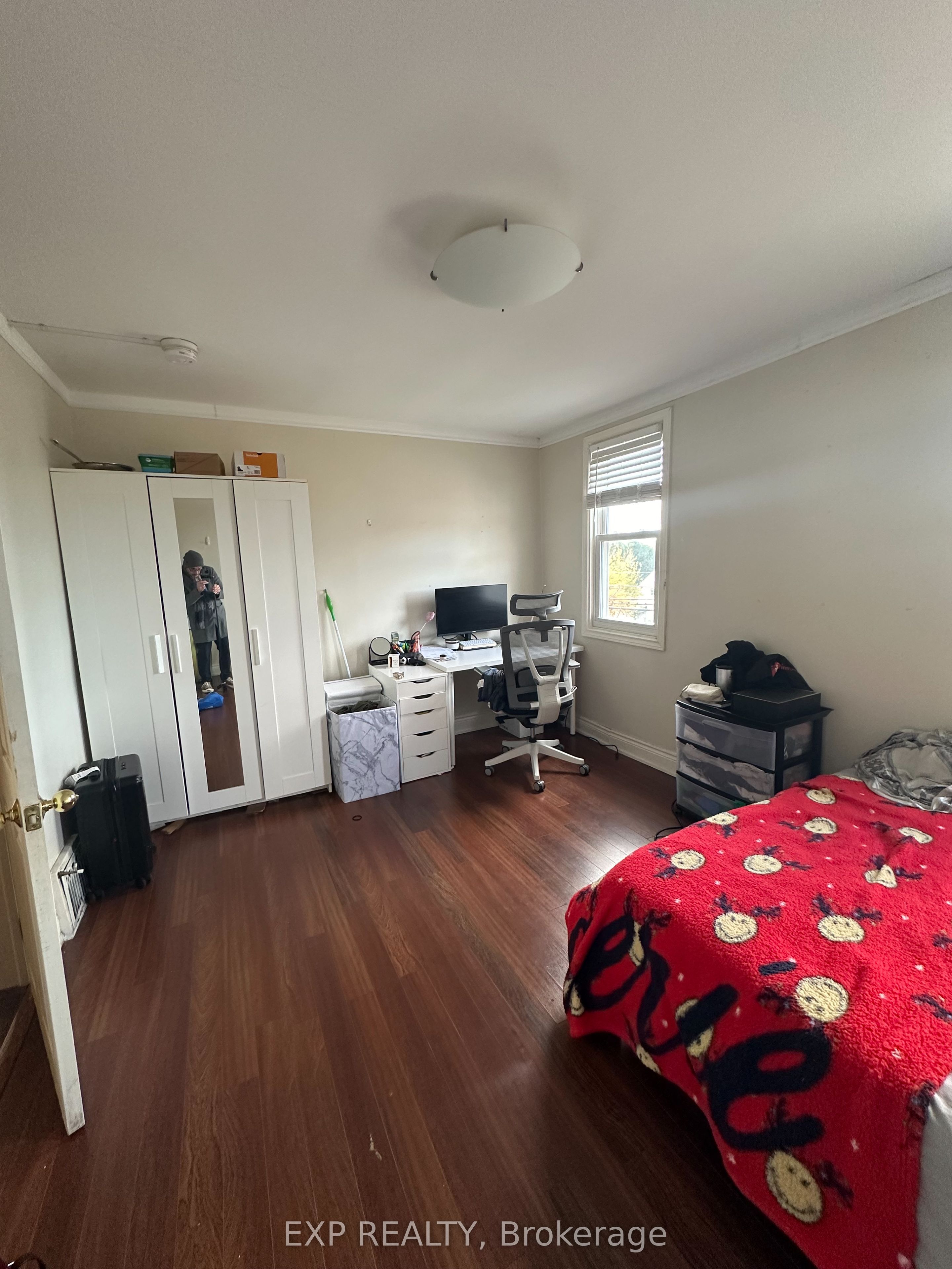 215 Emerson Street Property Photo 14