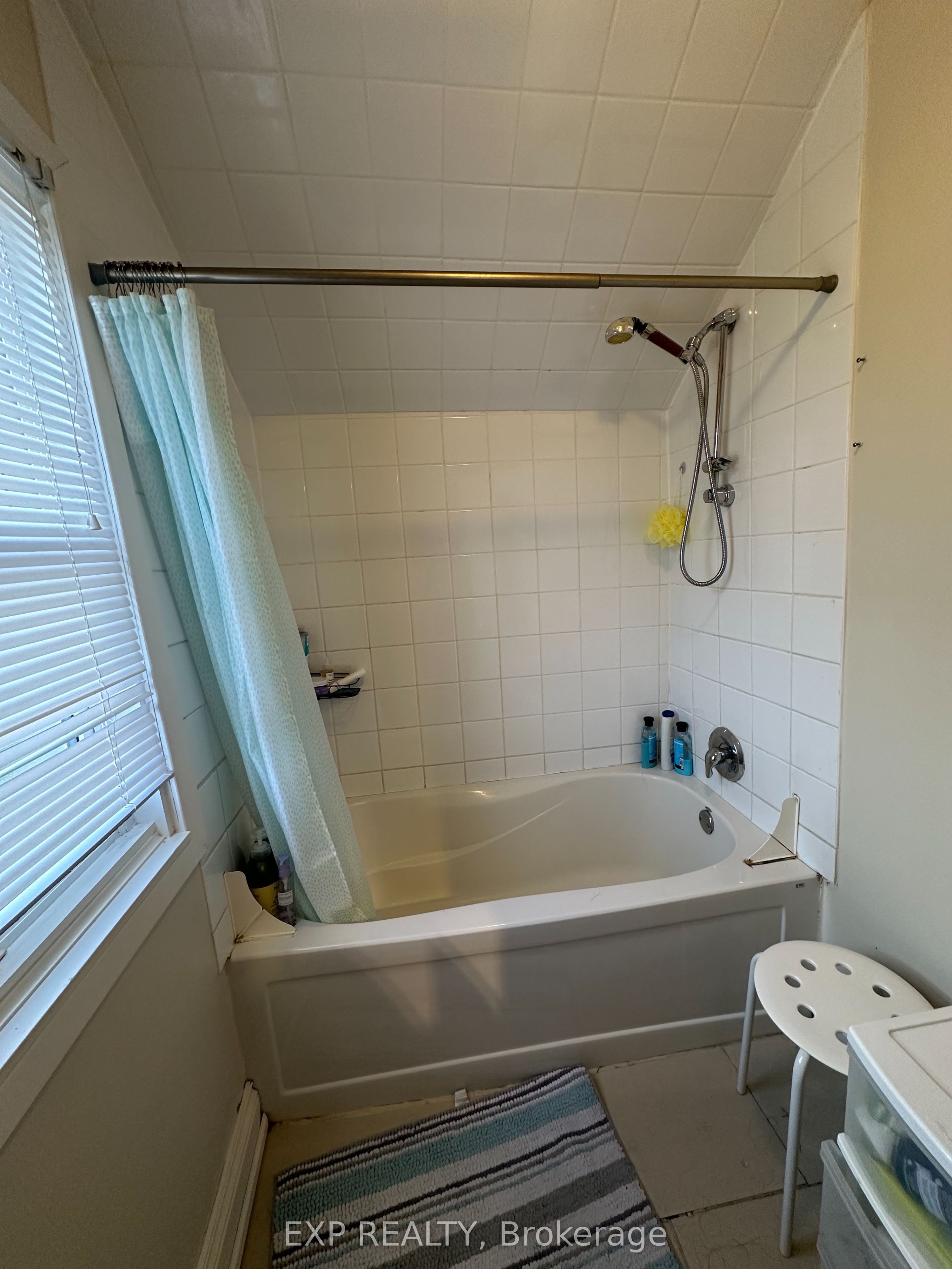 215 Emerson Street Property Photo 21