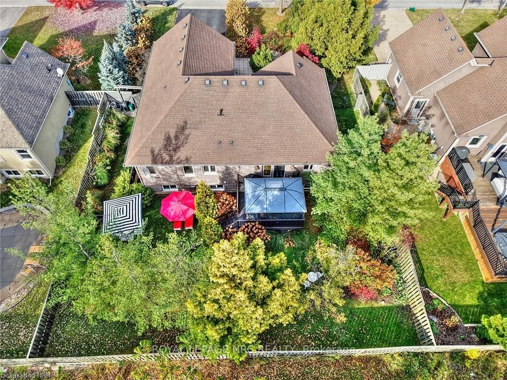 18 Martha Court Property Photo 8