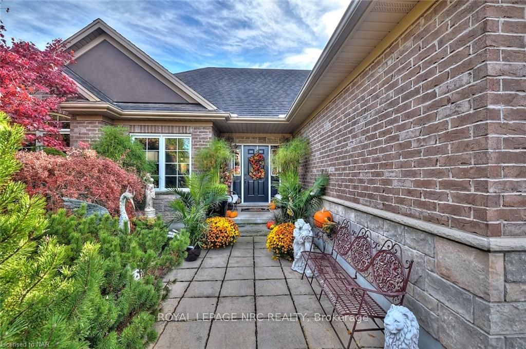 18 Martha Court Property Photo 15