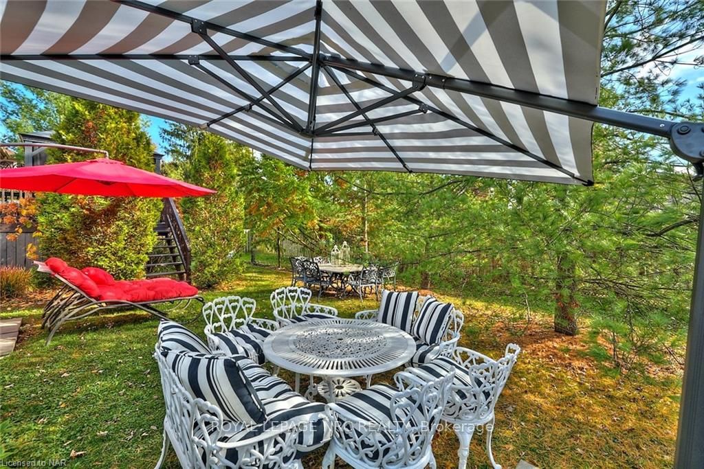 18 Martha Court Property Photo 35