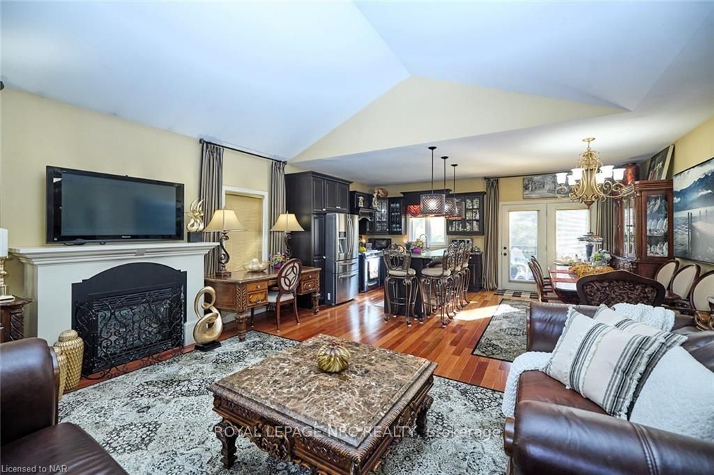 18 Martha Court Property Photo 100