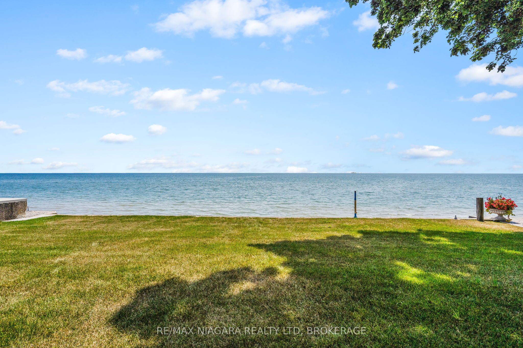 11825 Lakeshore Road Property Photo 11