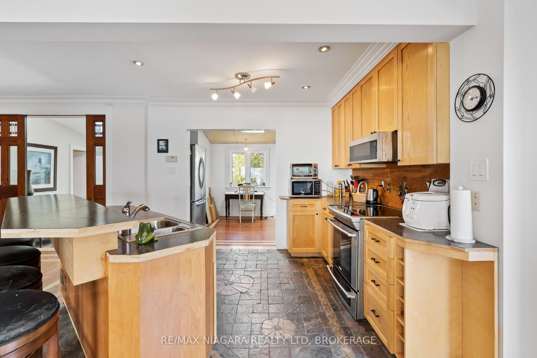 11825 Lakeshore Road Property Photo 21