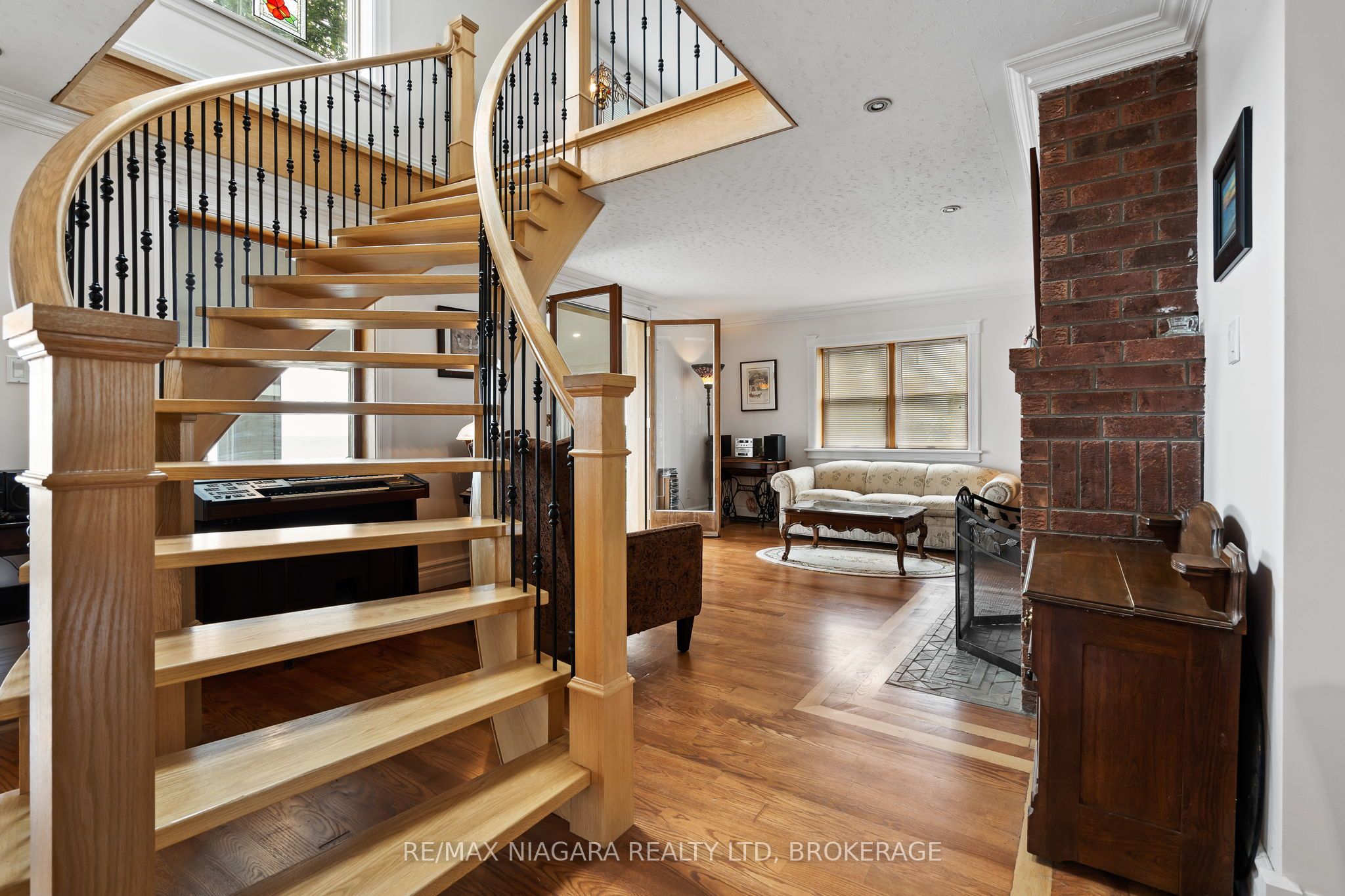 11825 Lakeshore Road Property Photo 25