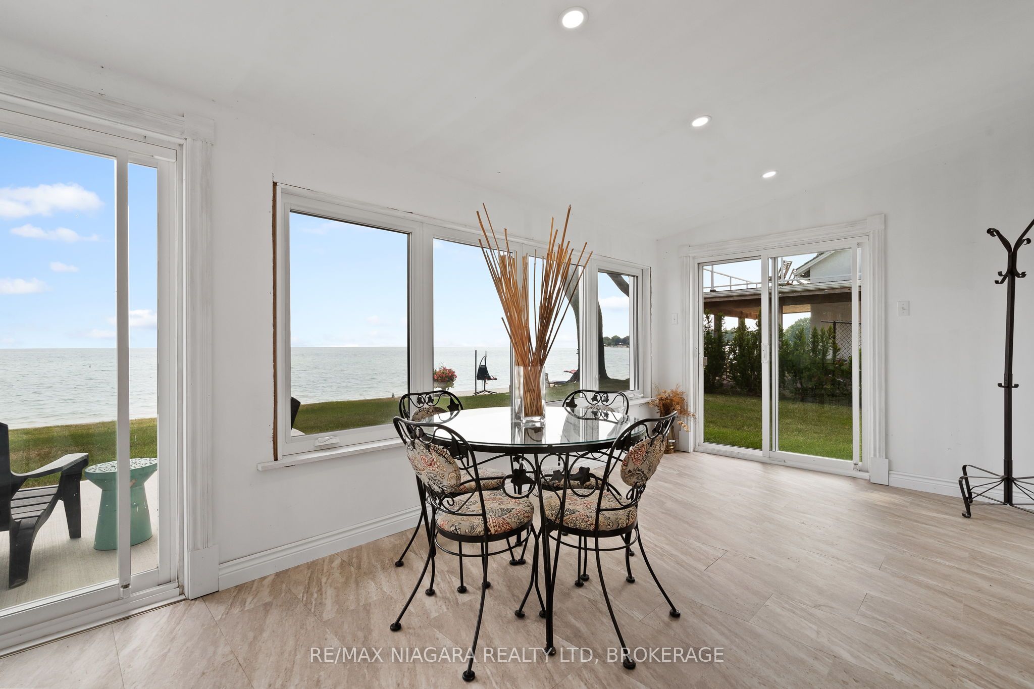11825 Lakeshore Road Property Photo 29