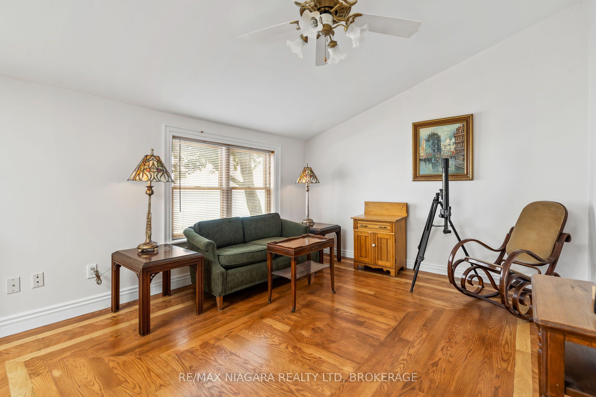 11825 Lakeshore Road Property Photo 33