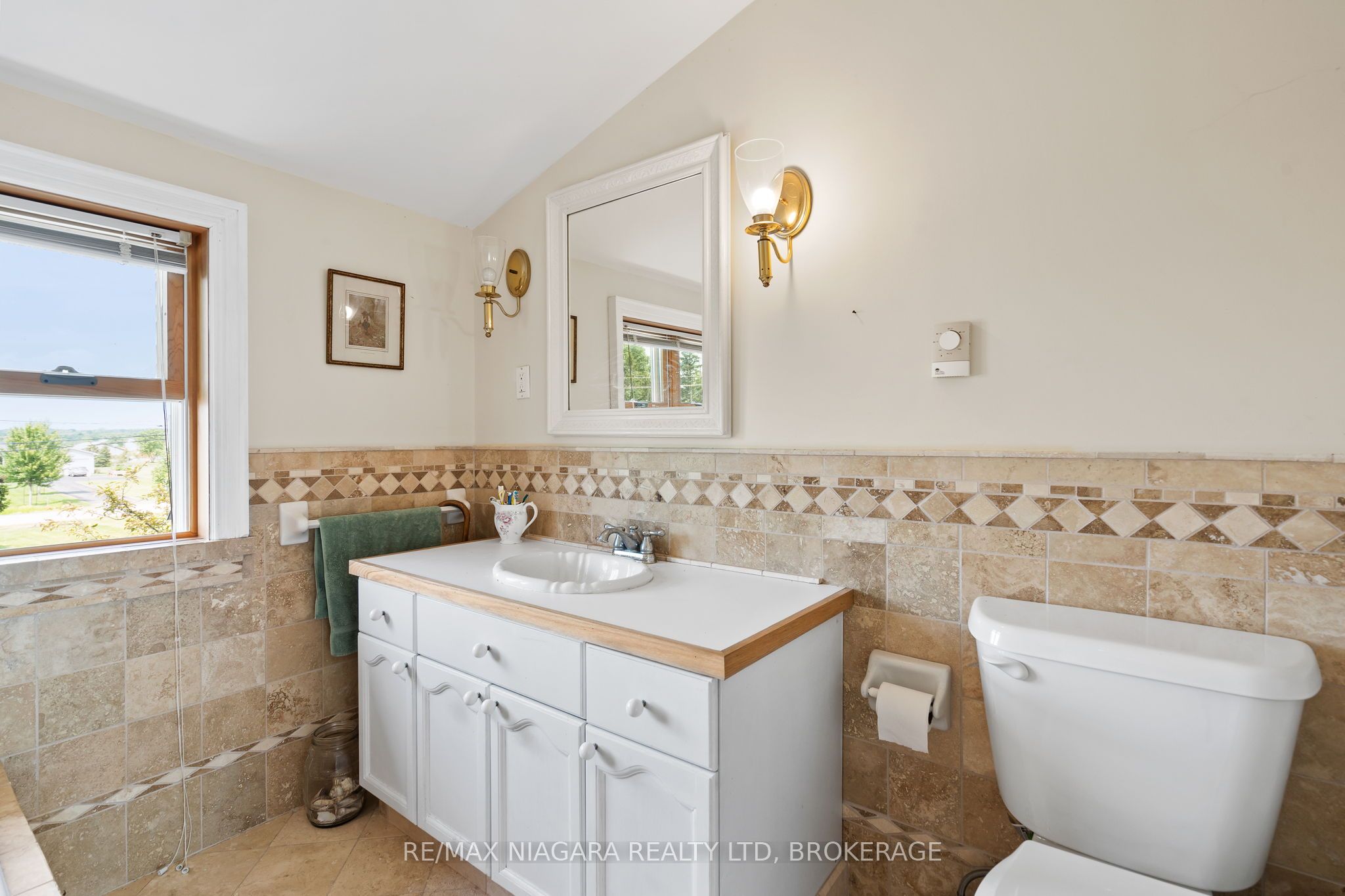 11825 Lakeshore Road Property Photo 37