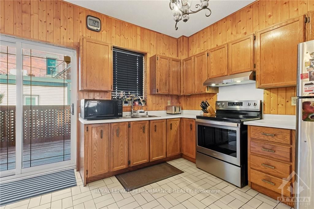 453 Slater Street Property Photo 12