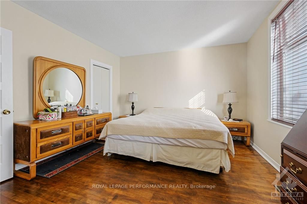 453 Slater Street Property Photo 17
