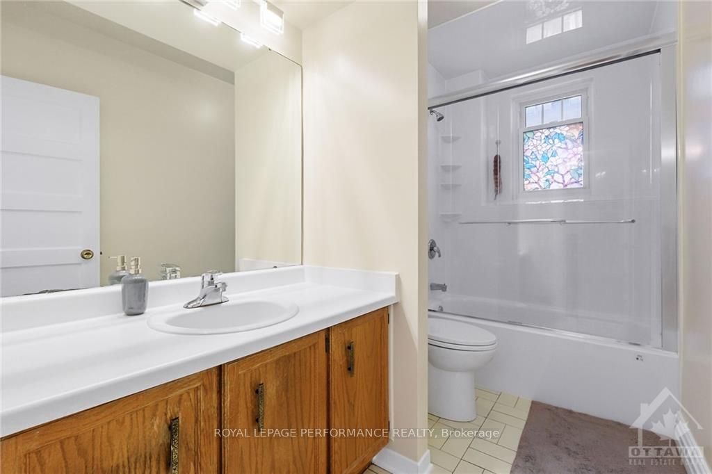 453 Slater Street Property Photo 20