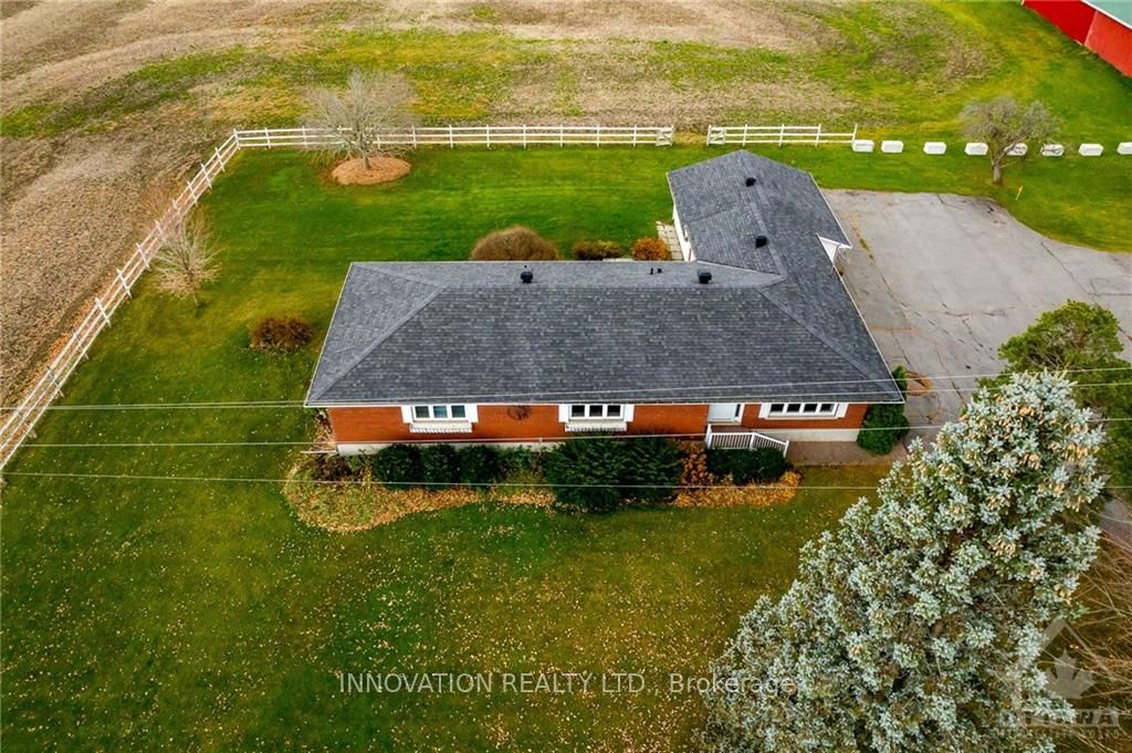 2508 Century Rd W Property Photo 2