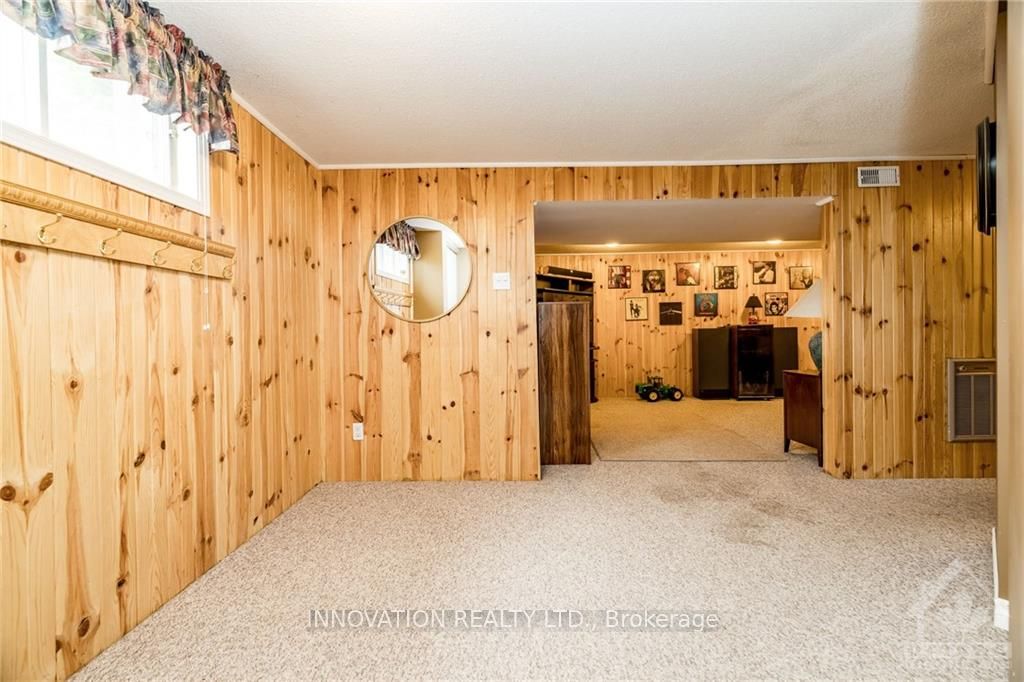 2508 Century Rd W Property Photo 18
