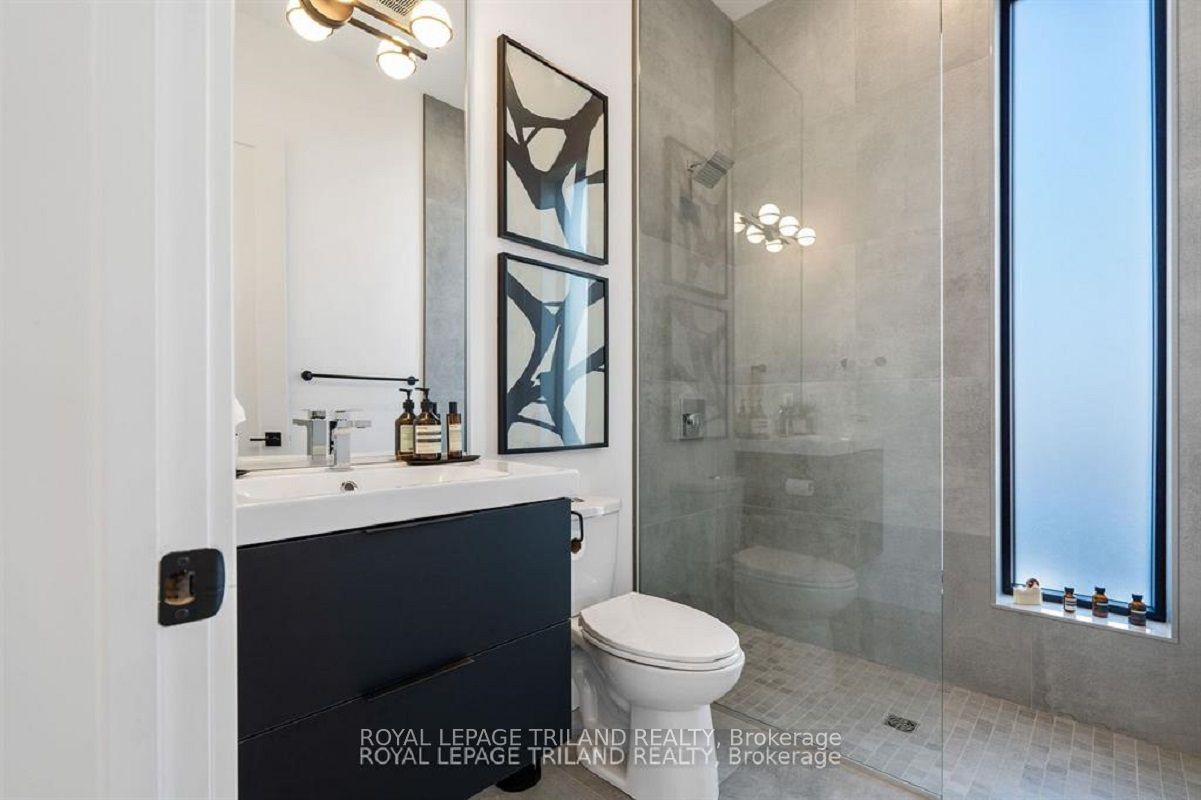 3455 Grand Oak Crossing Property Photo 17