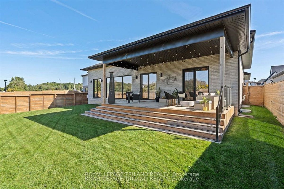 3455 Grand Oak Crossing Property Photo 30
