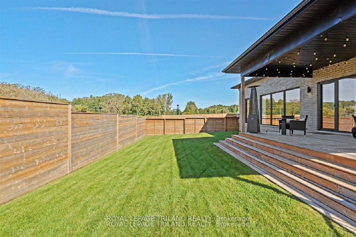 3455 Grand Oak Crossing Property Photo 37