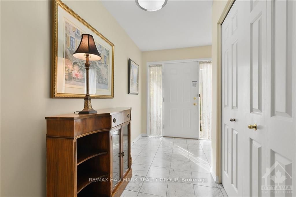 13 Waterford Way Property Photo 7