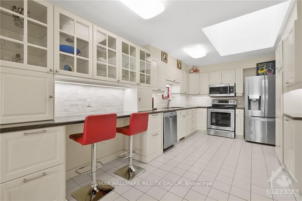 13 Waterford Way Property Photo 15