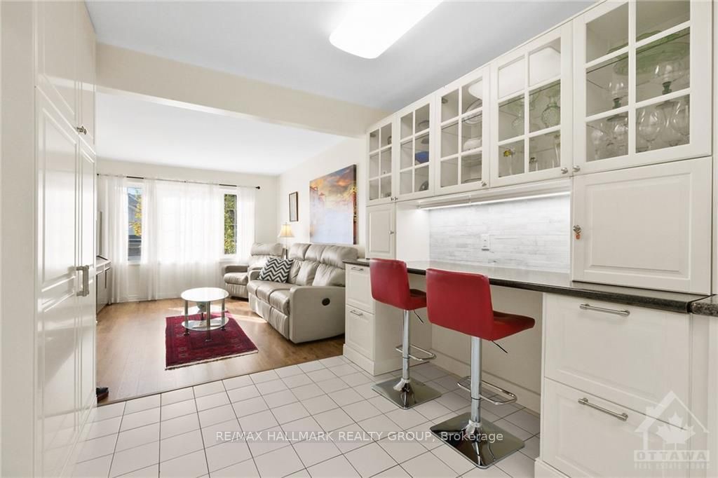 13 Waterford Way Property Photo 17