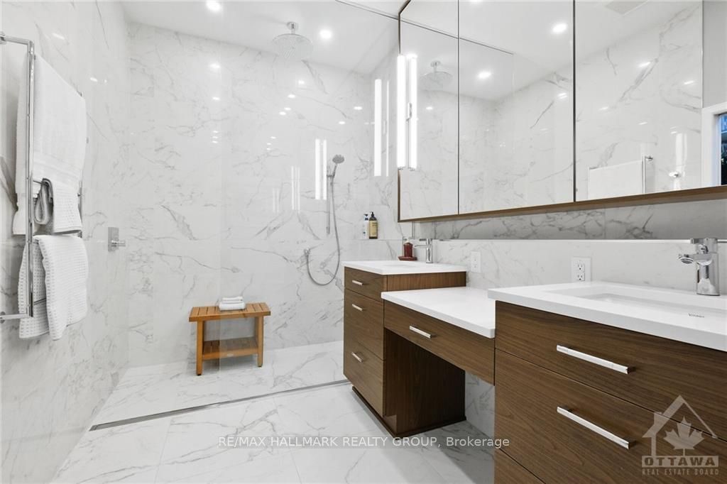 13 Waterford Way Property Photo 24