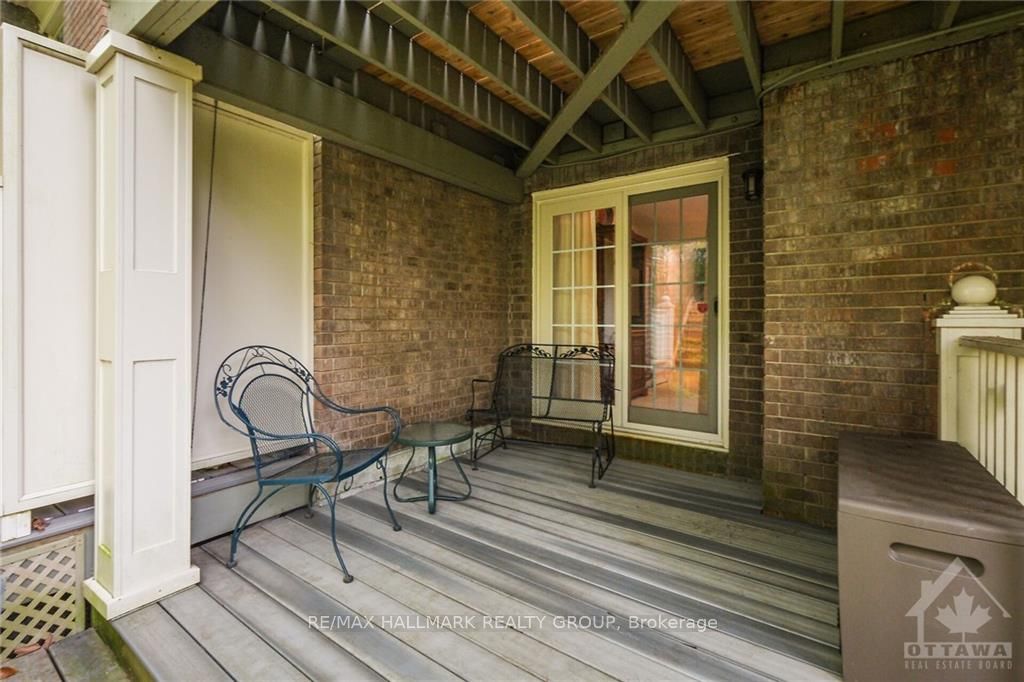 13 Waterford Way Property Photo 25