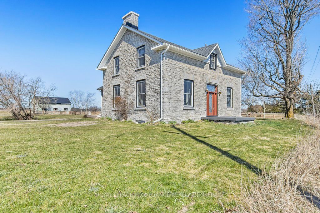 2478 Middle Road Property Photo