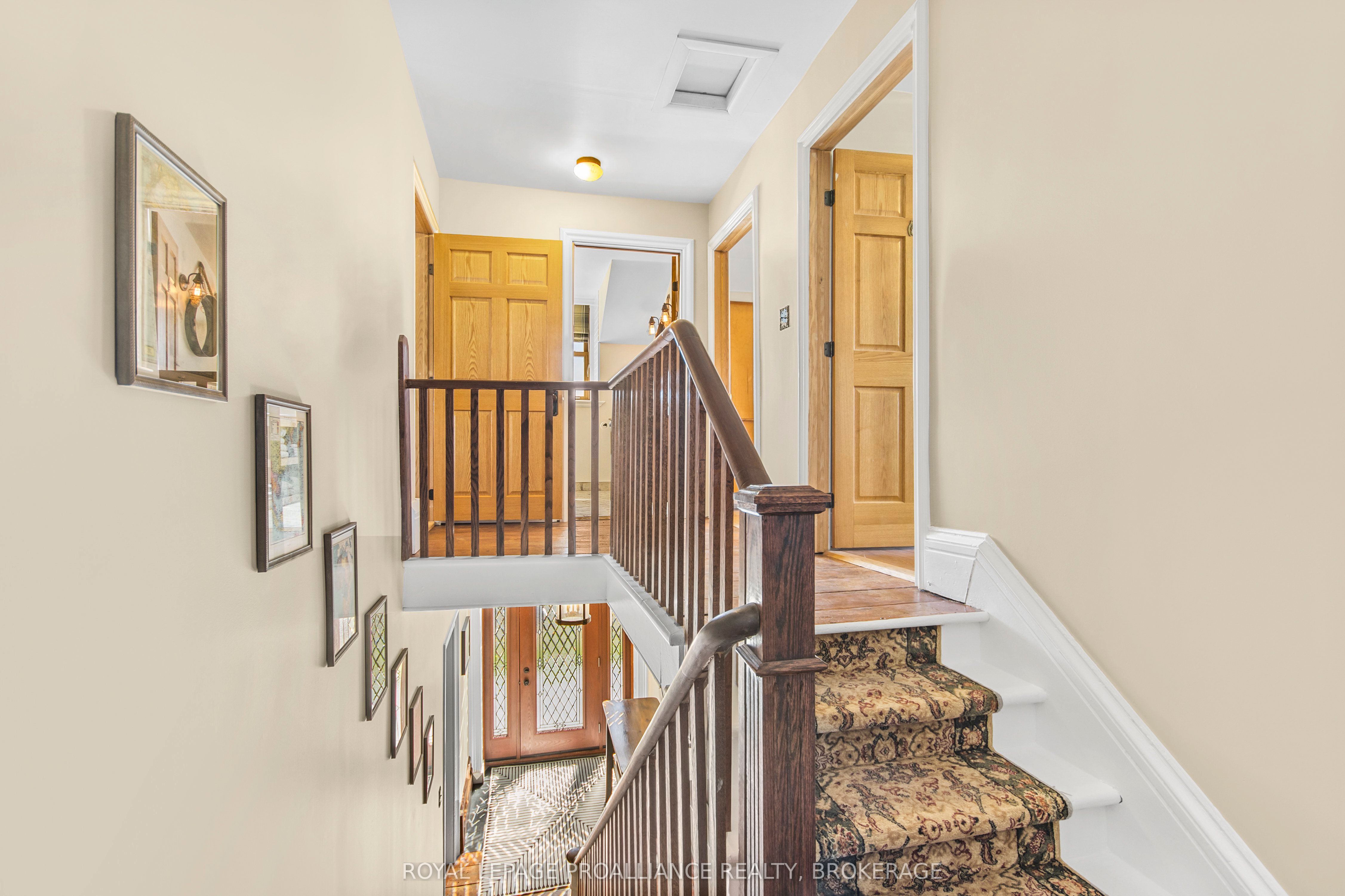2478 Middle Road Property Photo 21