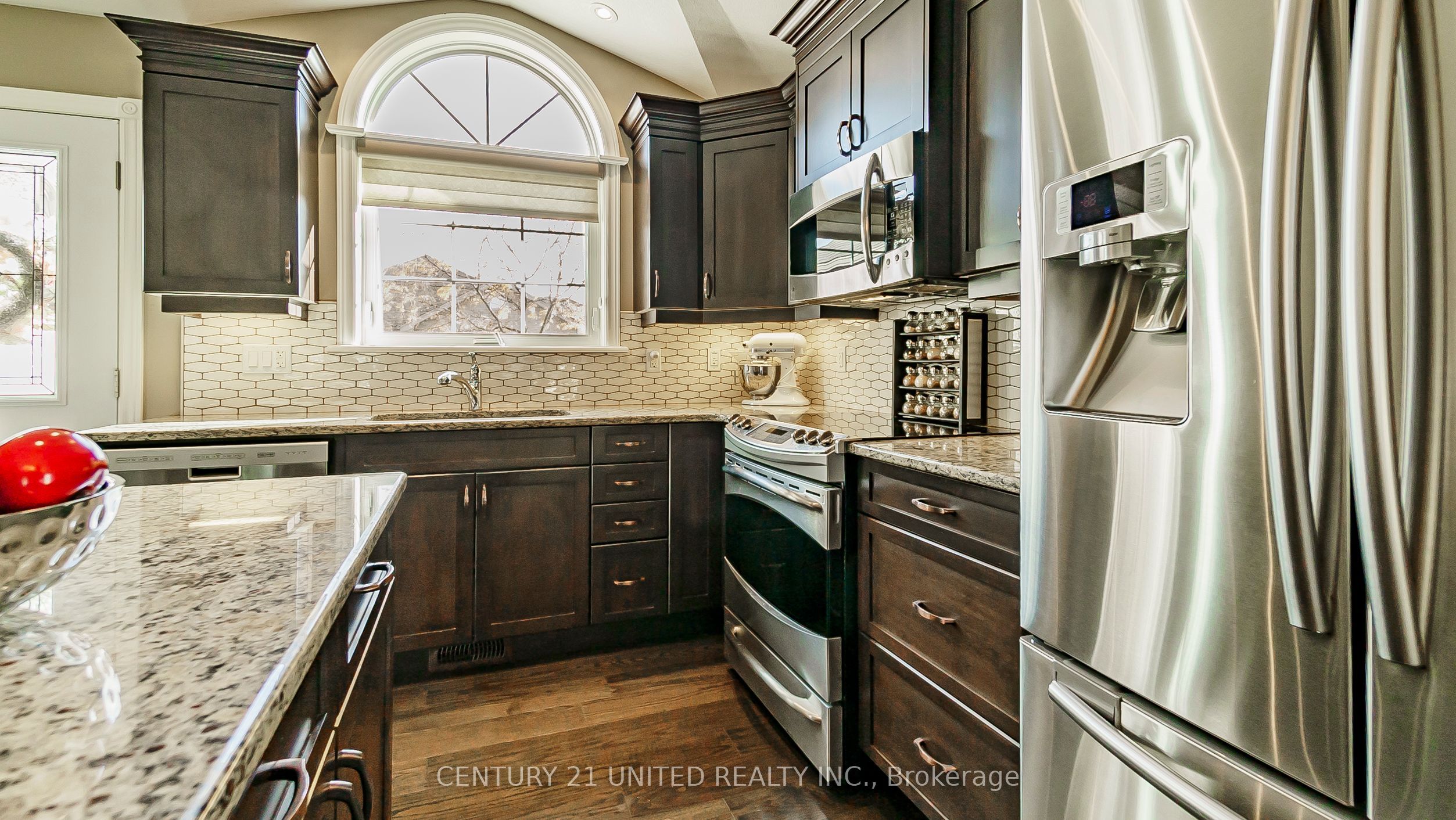 #72 - 301 Carnegie Avenue Property Photo 4