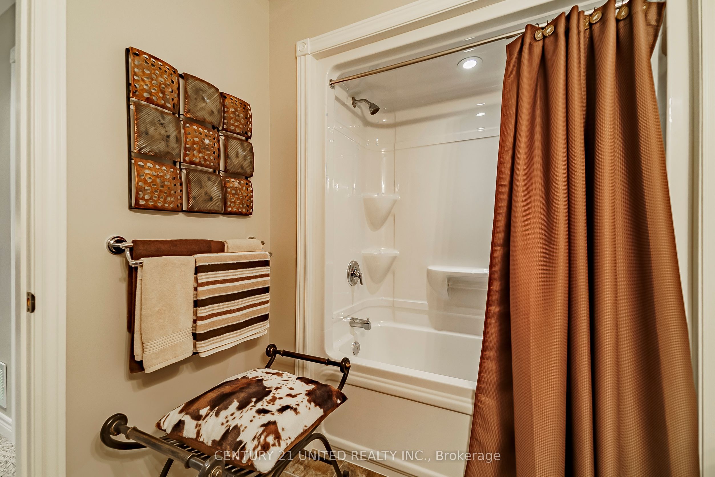 #72 - 301 Carnegie Avenue Property Photo 26