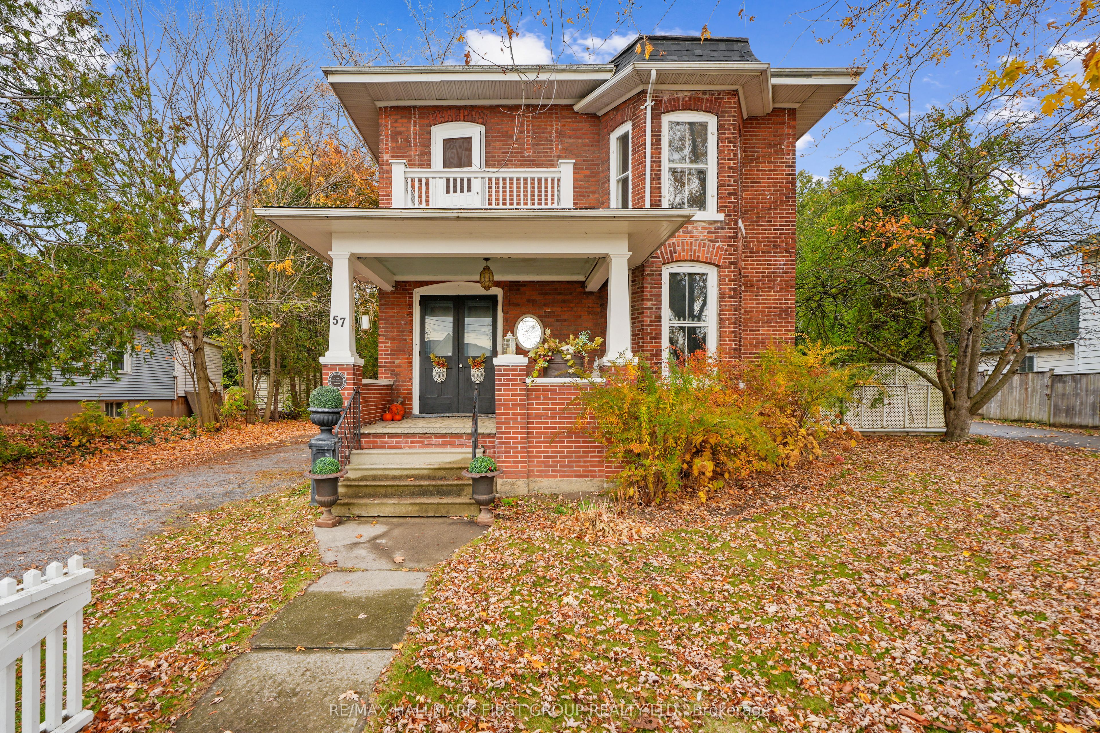 57 King Street Property Photo 2