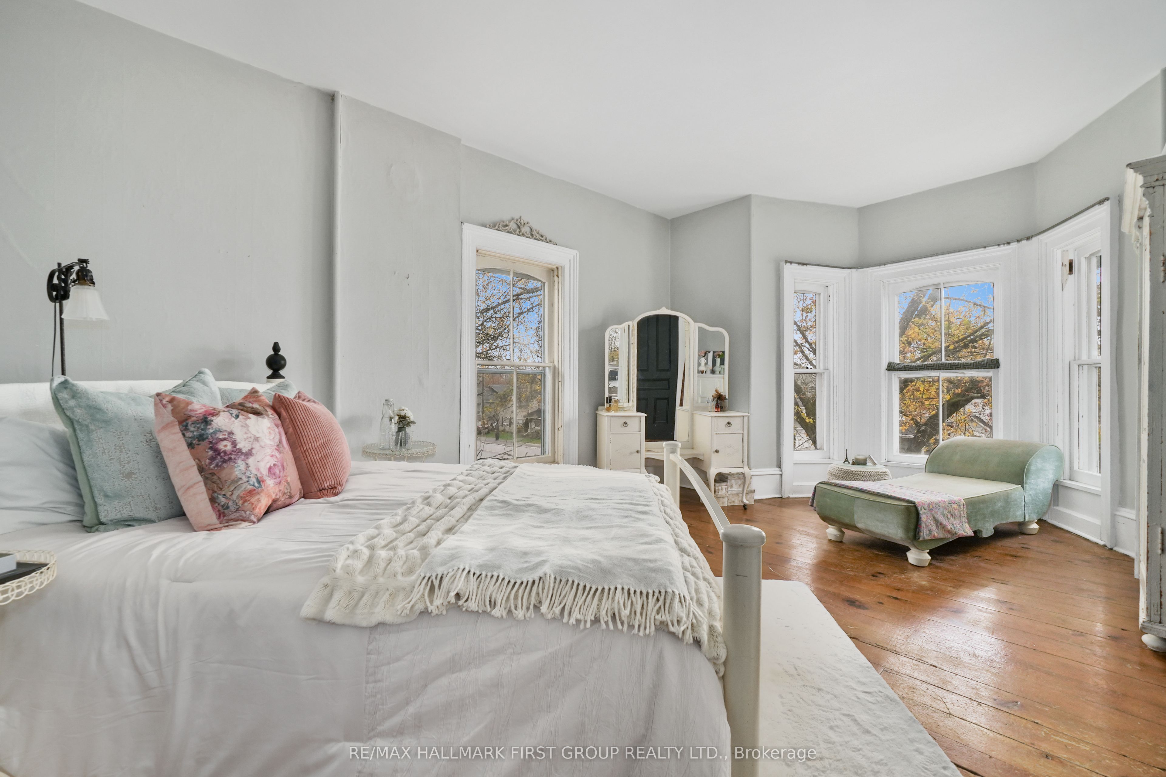 57 King Street Property Photo 18