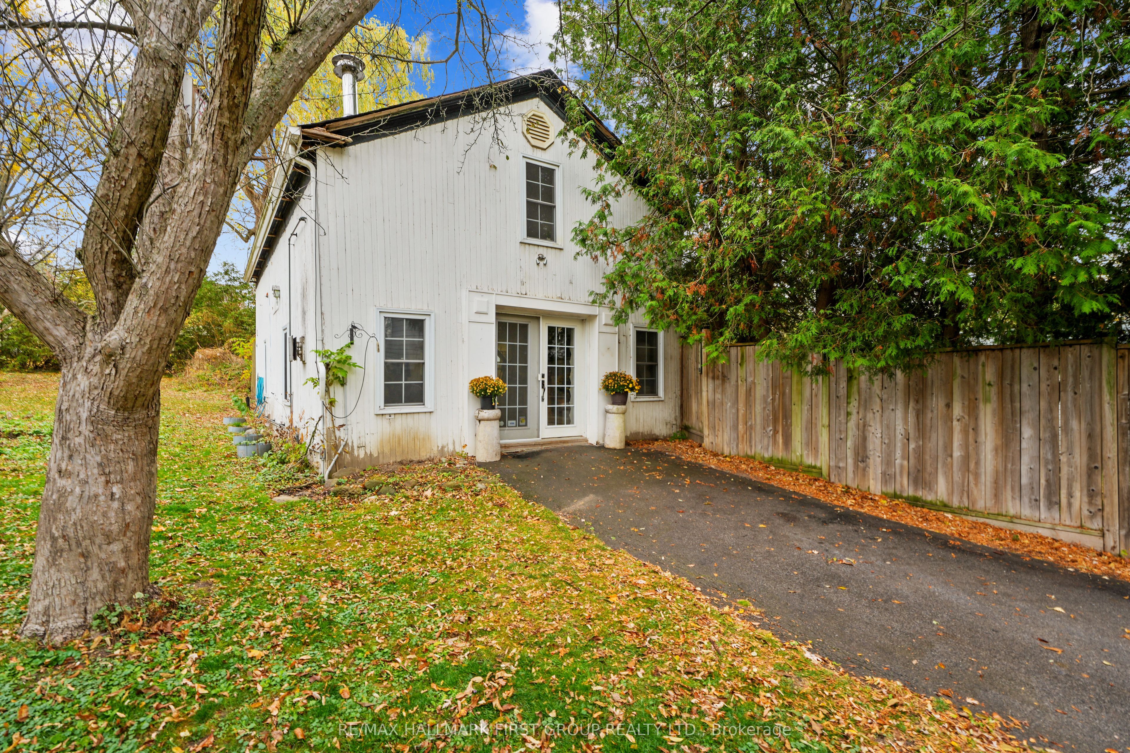 57 King Street Property Photo 27