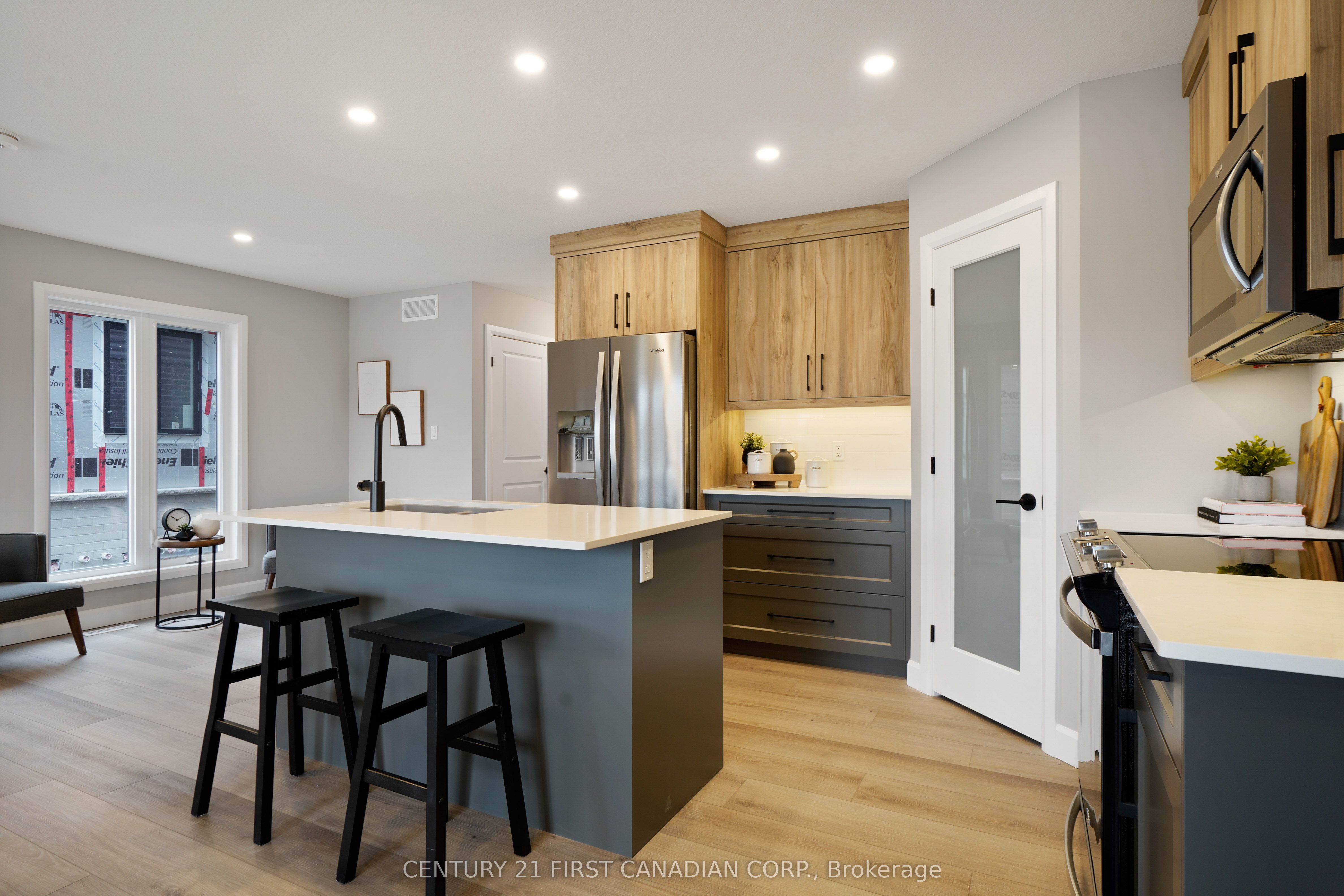 9 Twynstra Street Property Photo 11