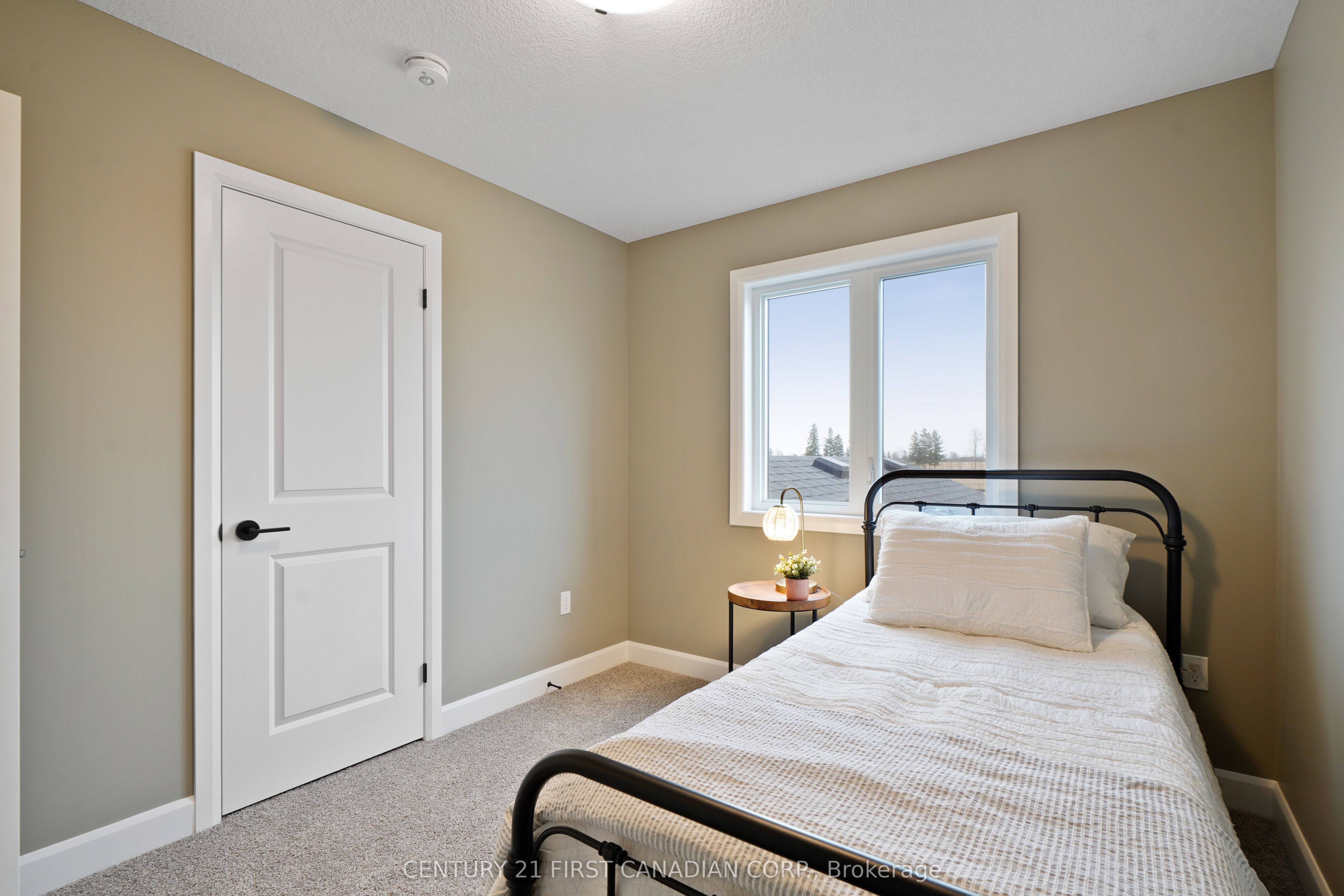 9 Twynstra Street Property Photo 30