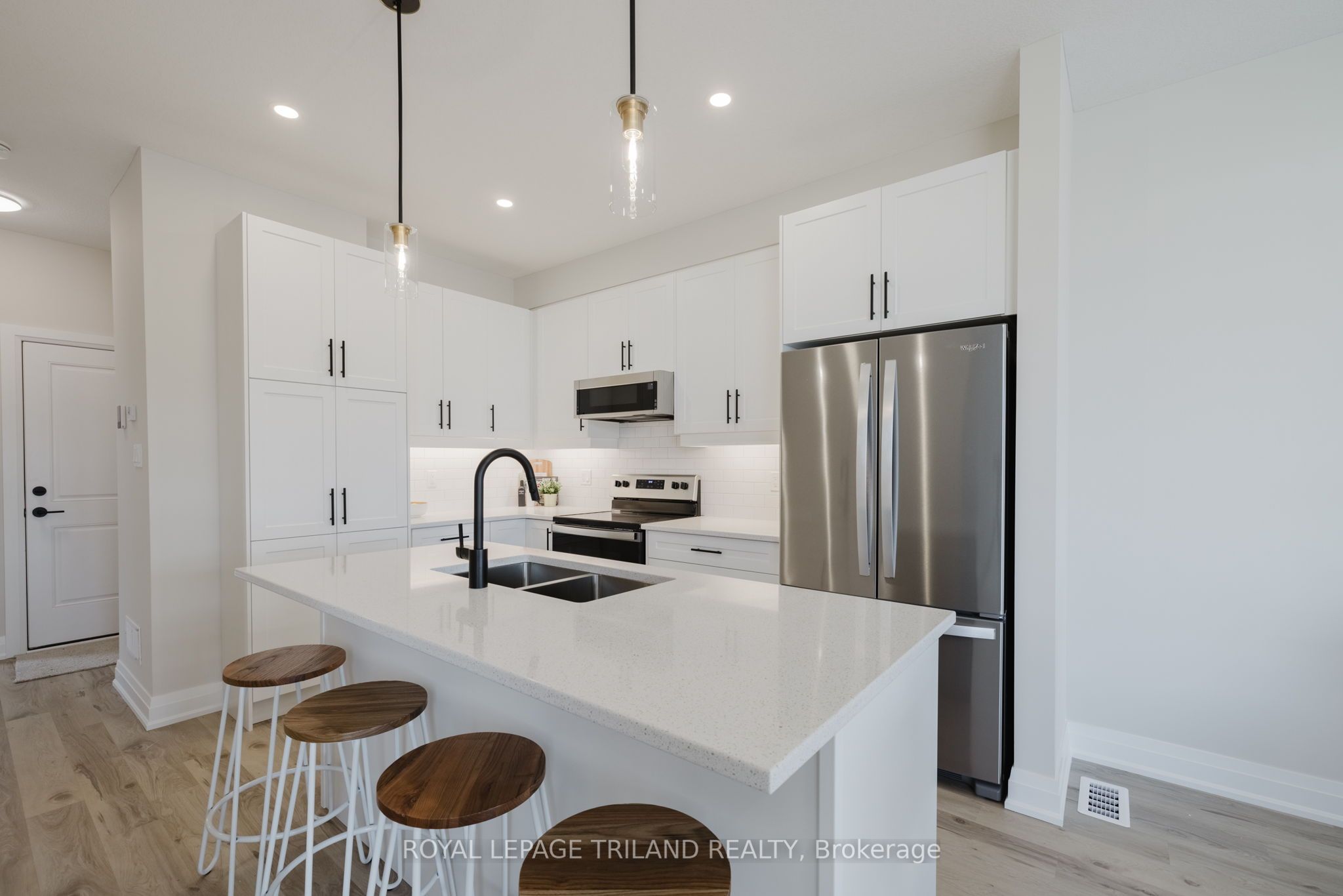 1867 Dalmagarry Road Property Photo 8
