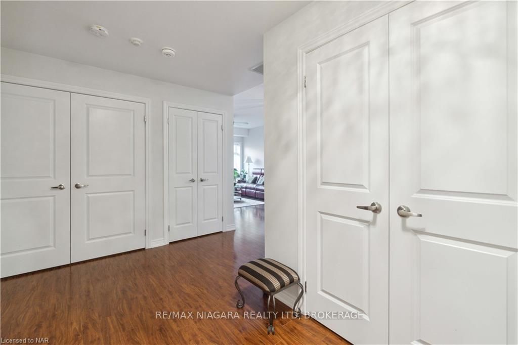 #221 - 4644 Pettit Avenue Property Photo 4
