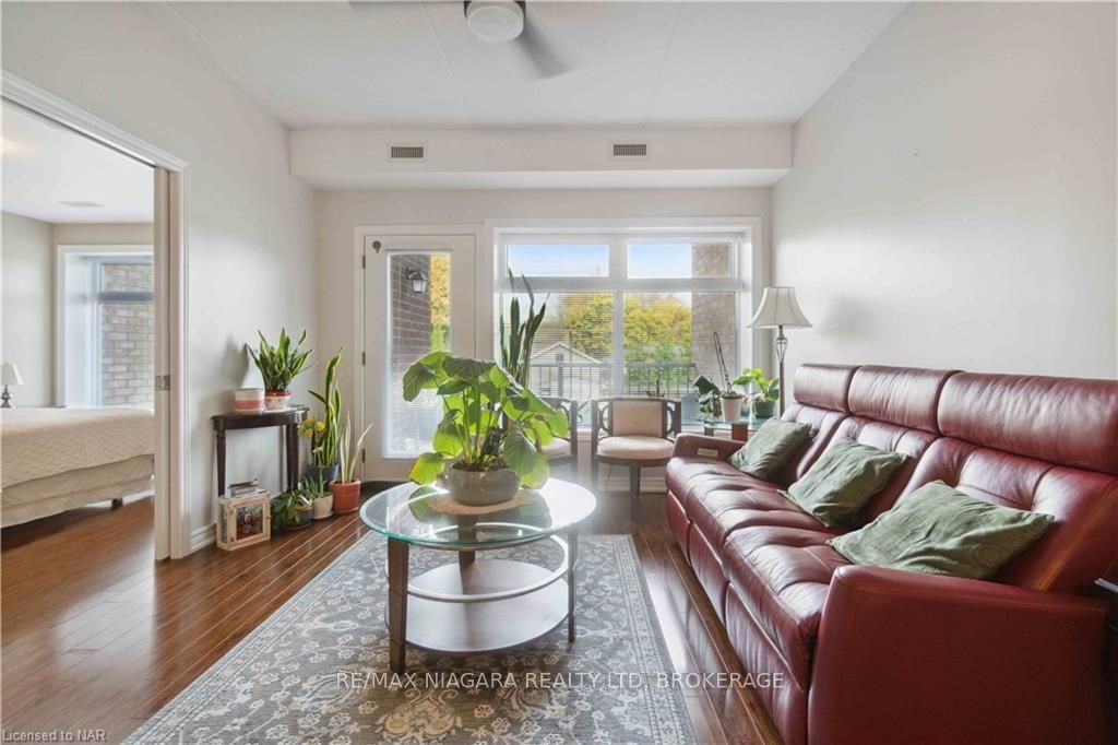 #221 - 4644 Pettit Avenue Property Photo 7