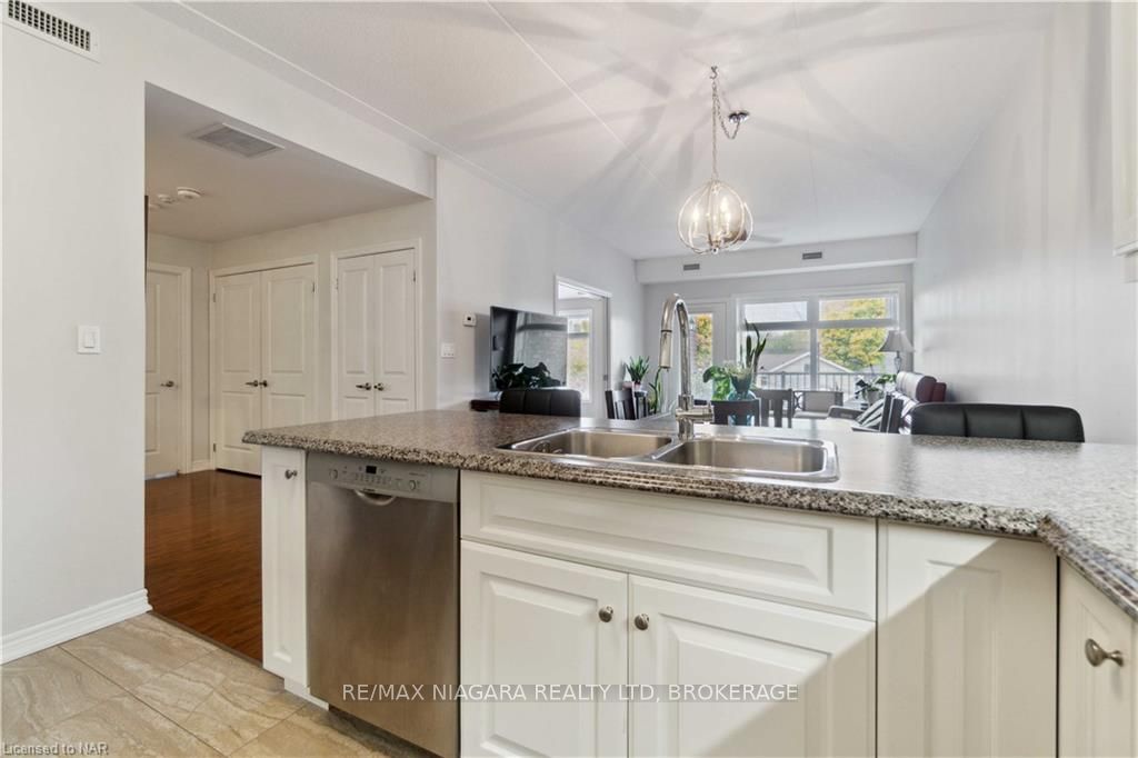 #221 - 4644 Pettit Avenue Property Photo 9