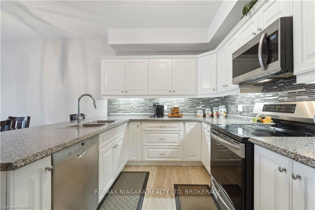 #221 - 4644 Pettit Avenue Property Photo 10