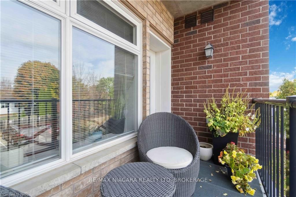 #221 - 4644 Pettit Avenue Property Photo 17