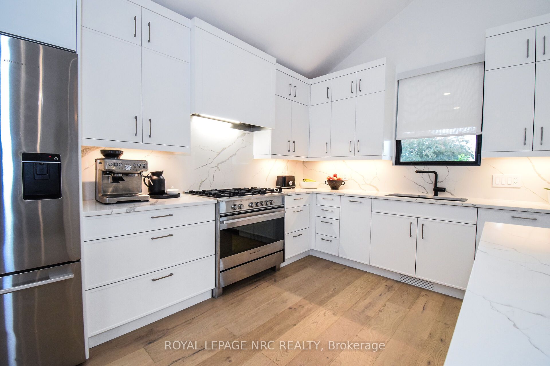 82 Ivy Crescent Property Photo 4